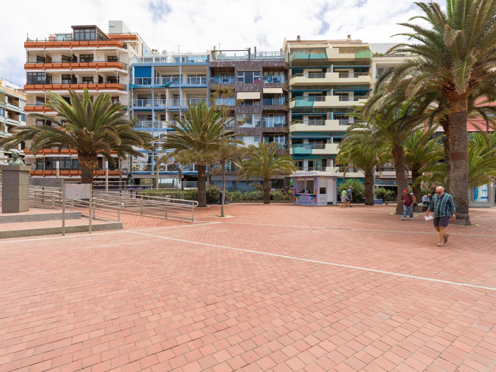 Great Balcony Over Blue Sea By Canariasgetaway Las Palmas de Gran Canaria Kültér fotó
